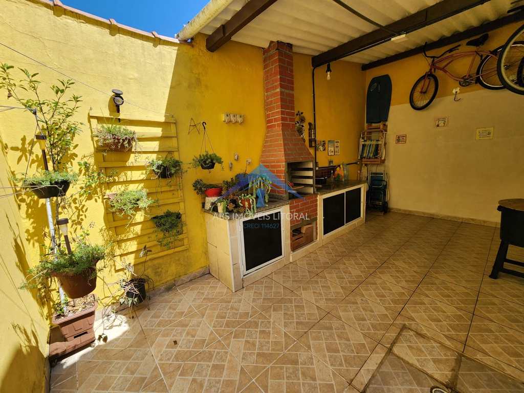 Casa em Praia Grande, no bairro Jardim Imperador