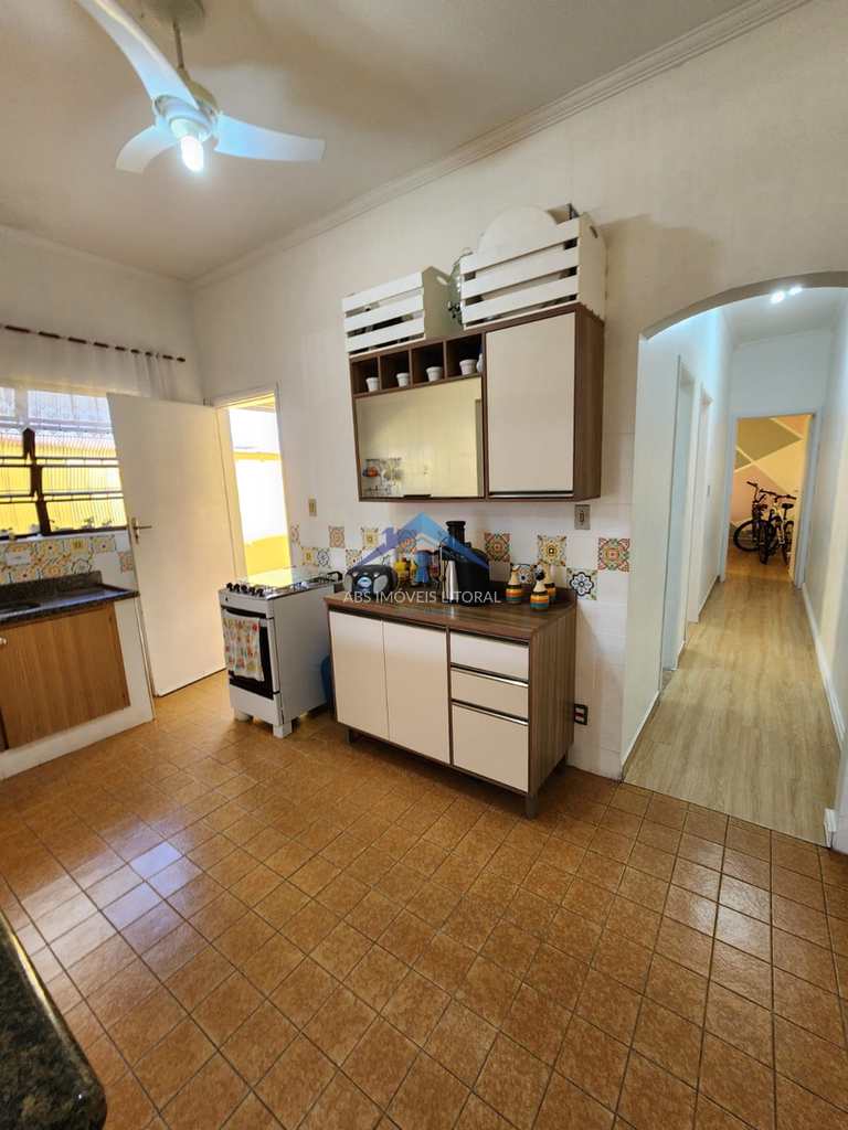 Casa em Praia Grande, no bairro Jardim Imperador