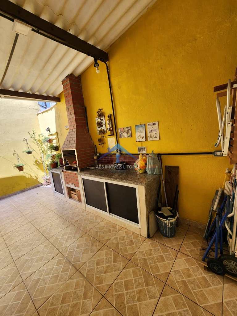 Casa em Praia Grande, no bairro Jardim Imperador