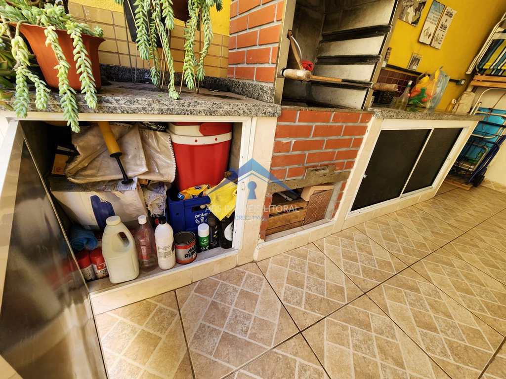 Casa em Praia Grande, no bairro Jardim Imperador