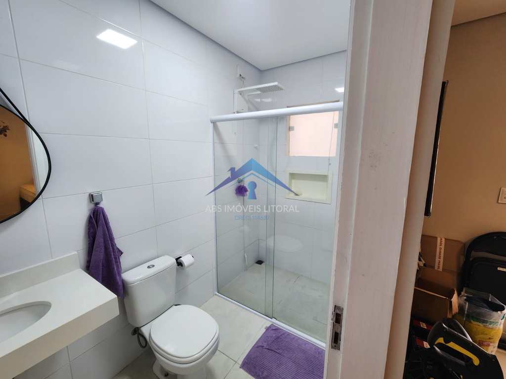 Casa em Praia Grande, no bairro Real