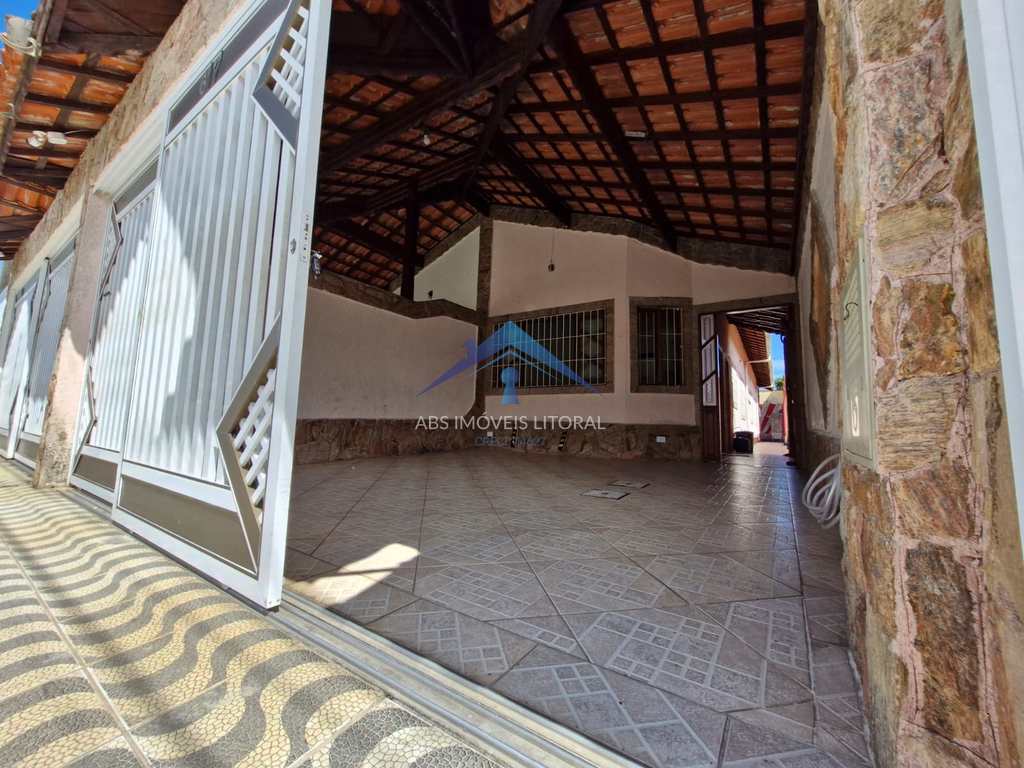 Casa em Praia Grande, no bairro Caiçara