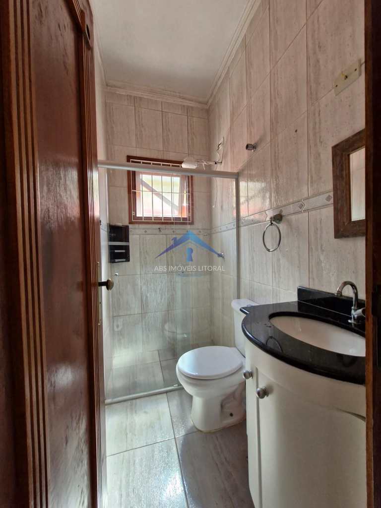 Casa em Praia Grande, no bairro Caiçara