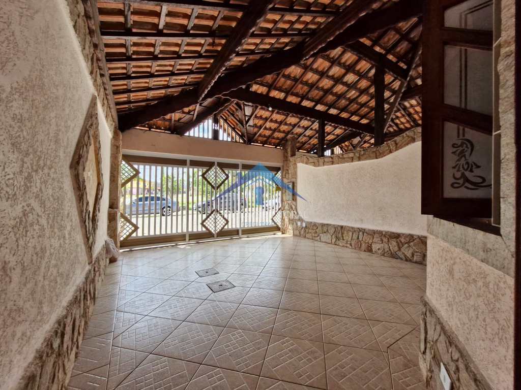 Casa em Praia Grande, no bairro Caiçara