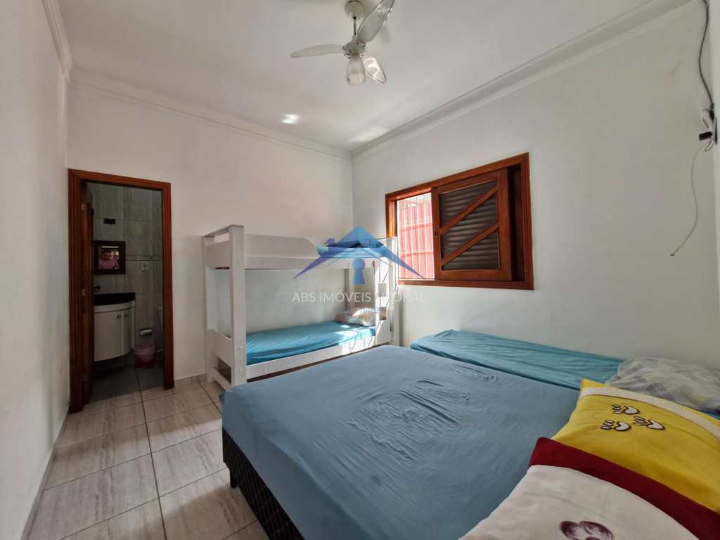 Casa em Praia Grande, no bairro Caiçara
