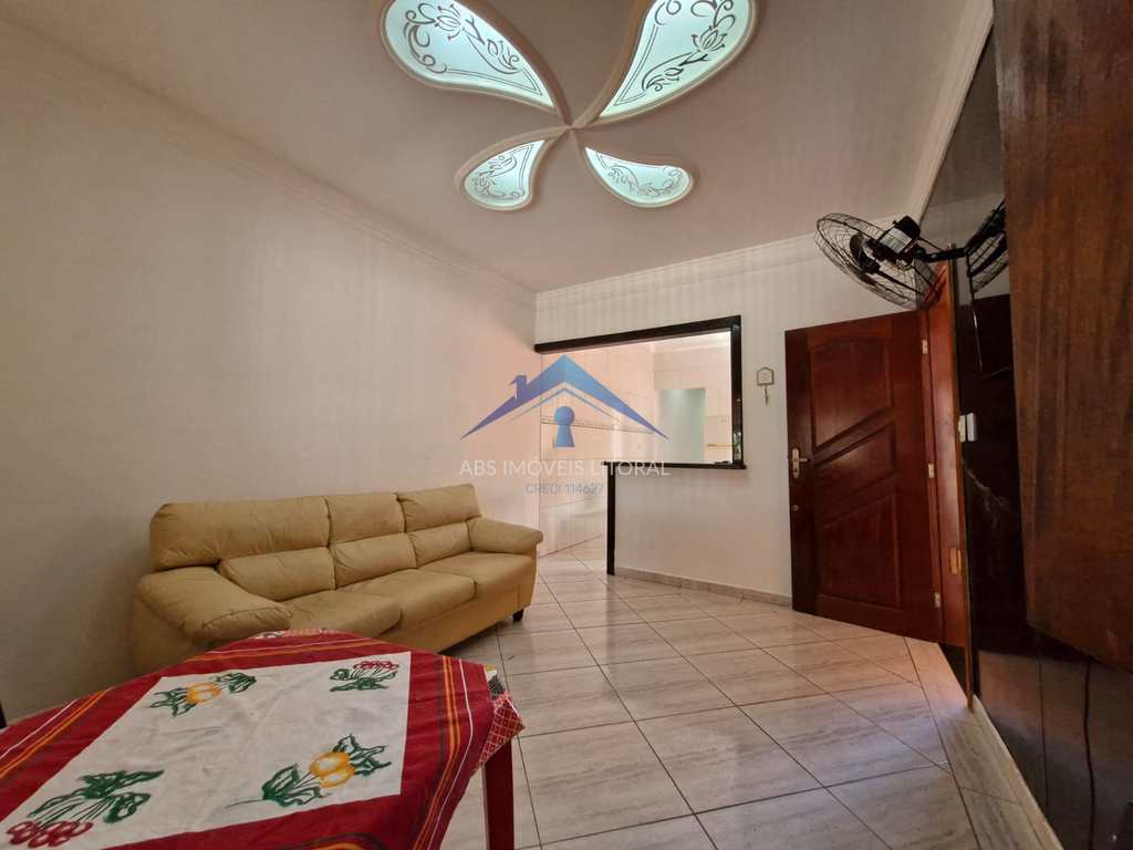 Casa em Praia Grande, no bairro Caiçara