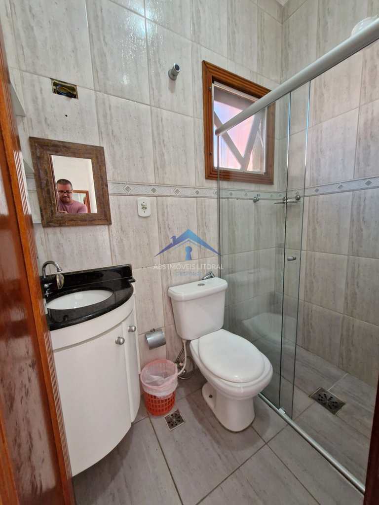 Casa em Praia Grande, no bairro Caiçara