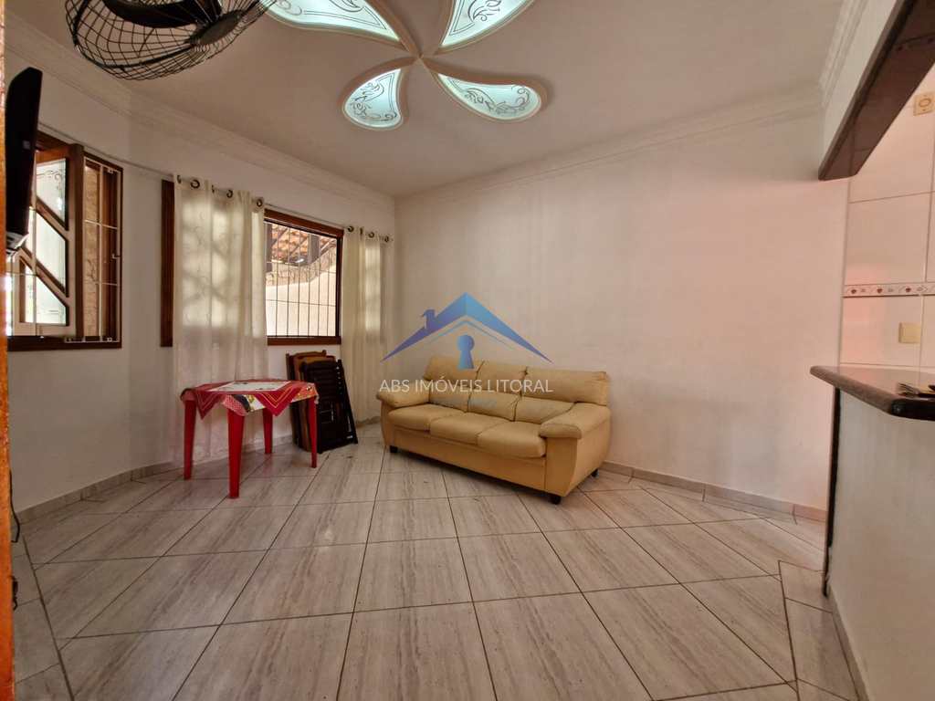 Casa em Praia Grande, no bairro Caiçara