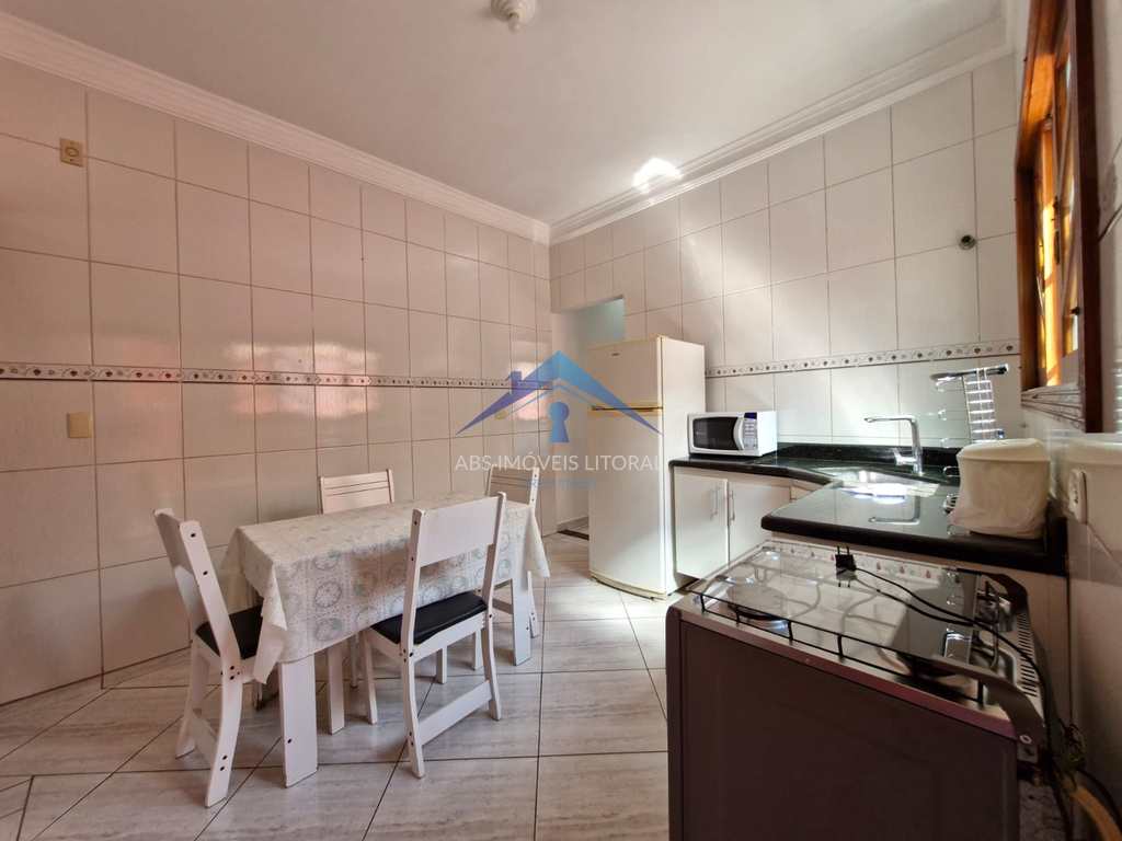 Casa em Praia Grande, no bairro Caiçara