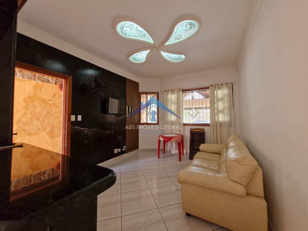 Casa em Praia Grande, no bairro Caiçara