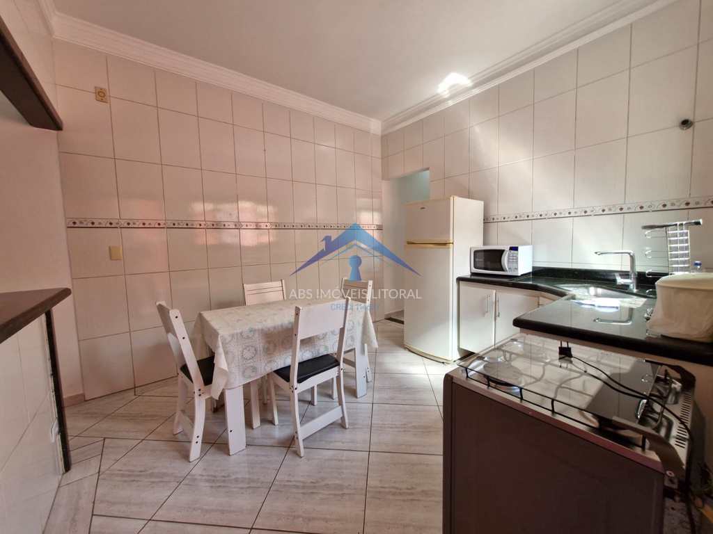 Casa em Praia Grande, no bairro Caiçara