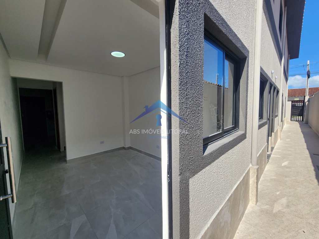 Sobrado de Condomínio em Praia Grande, no bairro Maracanã