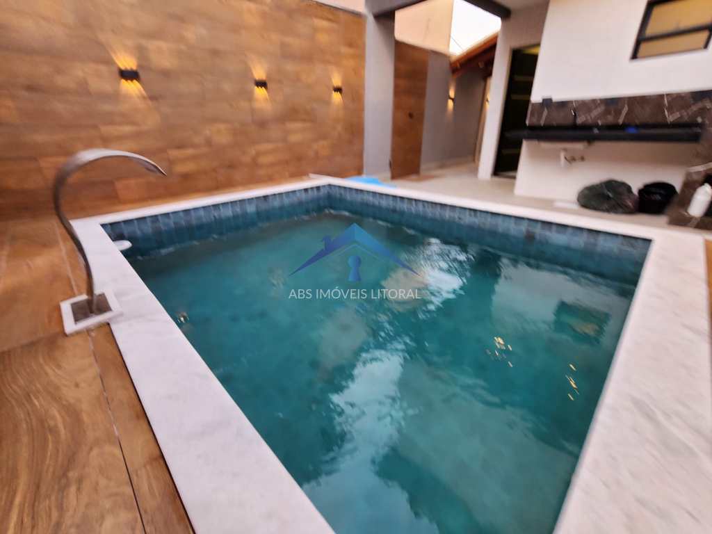 Casa em Praia Grande, no bairro Balneário Maracanã