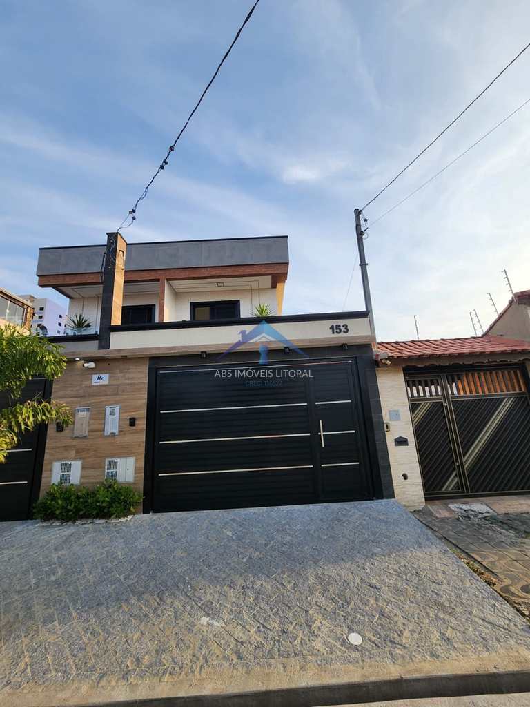 Casa em Praia Grande, no bairro Balneário Maracanã