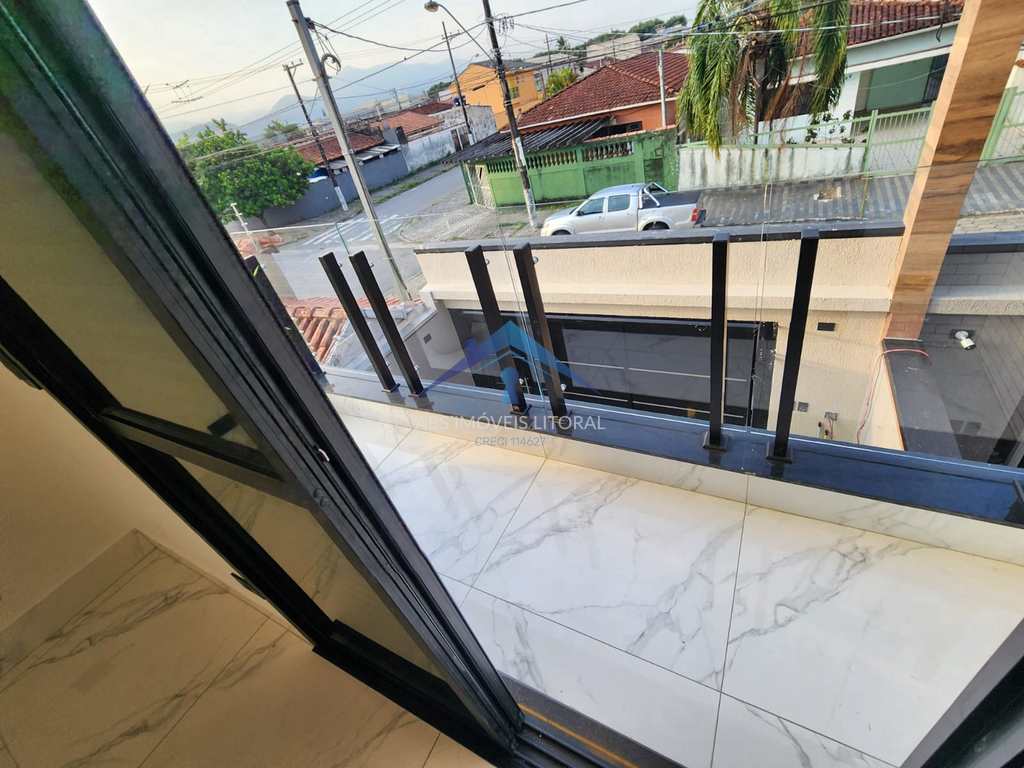 Casa em Praia Grande, no bairro Balneário Maracanã