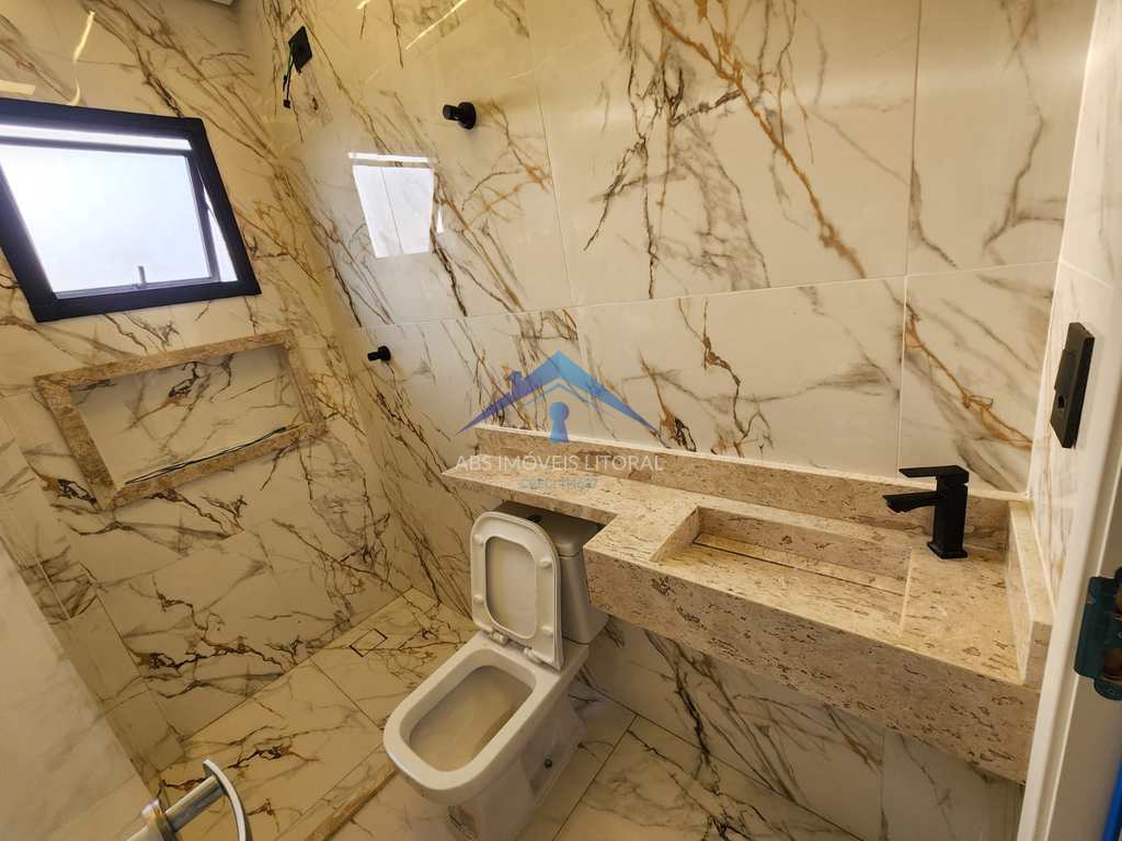 Casa em Praia Grande, no bairro Balneário Maracanã