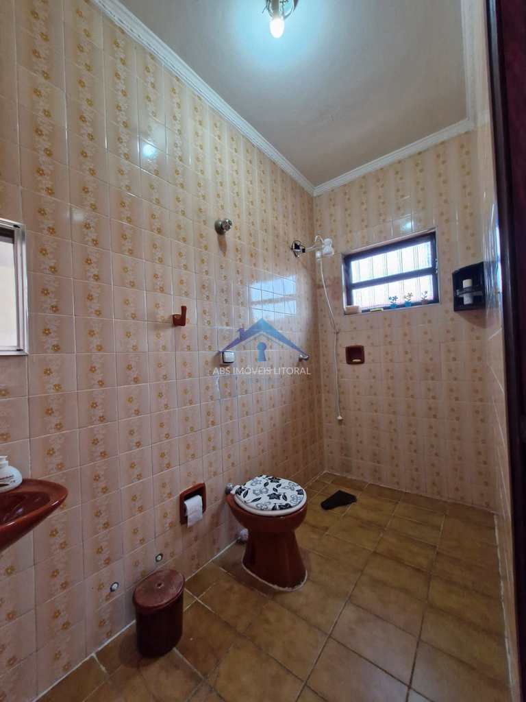 Casa em Praia Grande, no bairro Balneário Maracanã