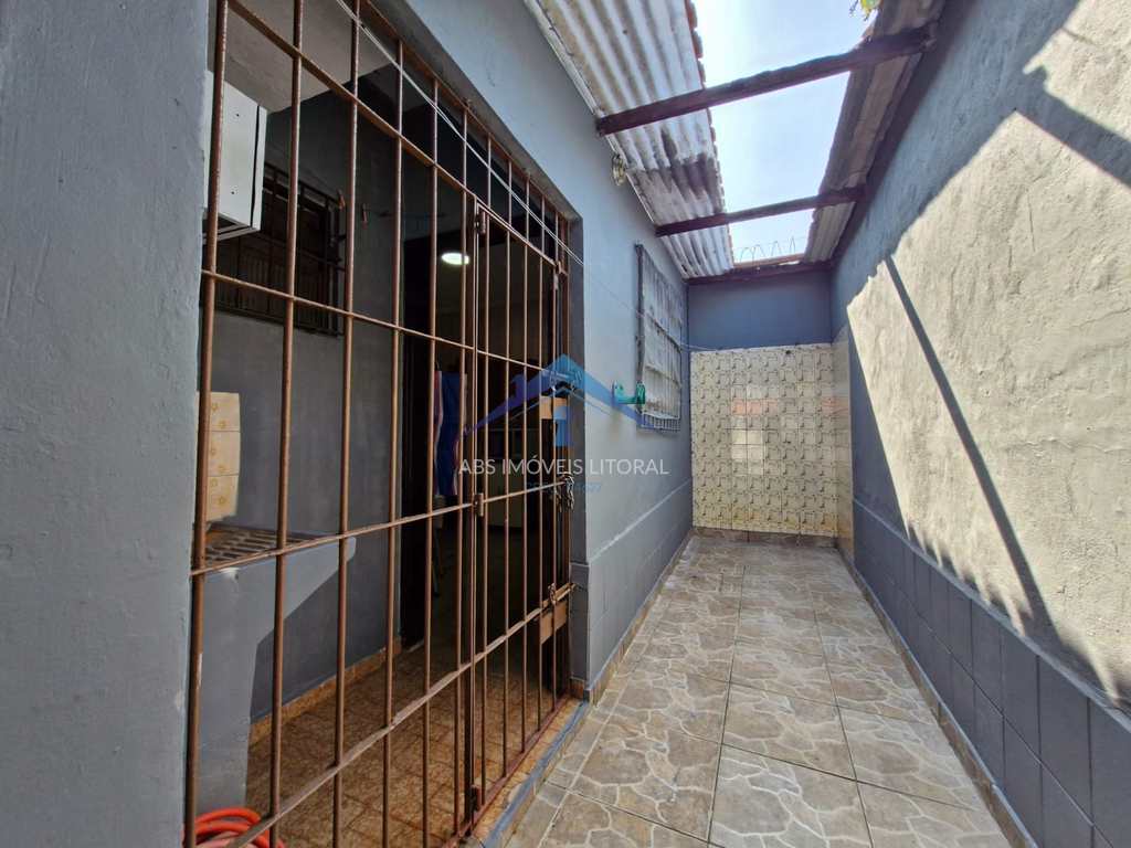 Casa em Praia Grande, no bairro Balneário Maracanã