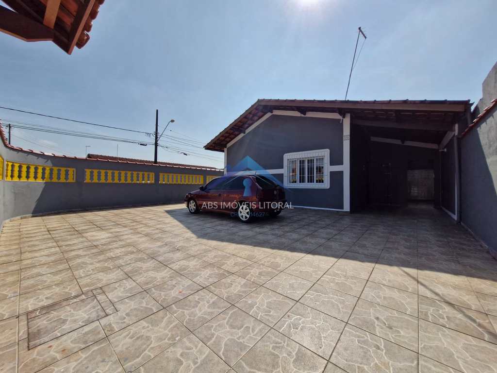 Casa em Praia Grande, no bairro Balneário Maracanã