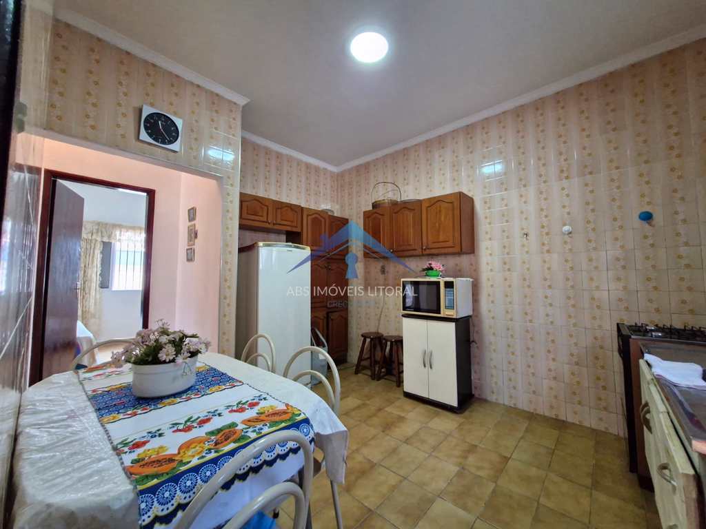 Casa em Praia Grande, no bairro Balneário Maracanã