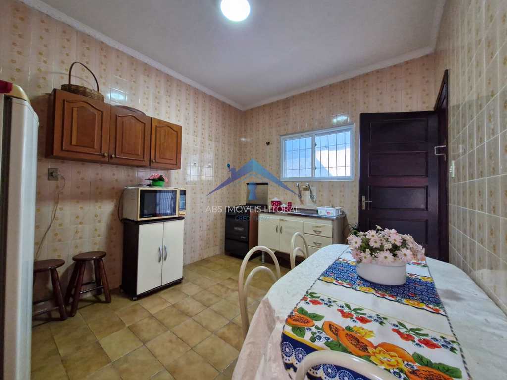Casa em Praia Grande, no bairro Balneário Maracanã