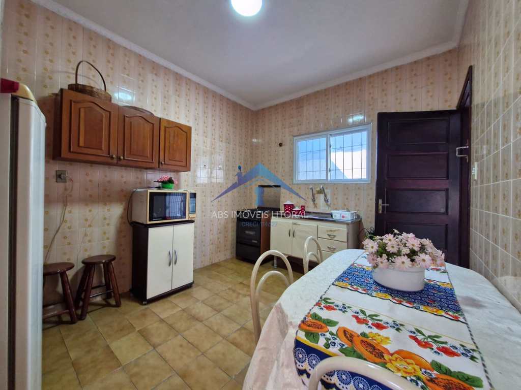 Casa em Praia Grande, no bairro Balneário Maracanã