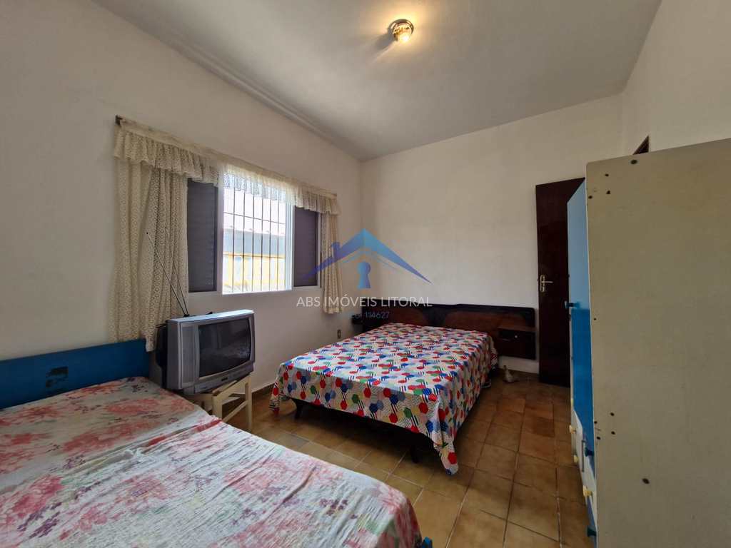 Casa em Praia Grande, no bairro Balneário Maracanã