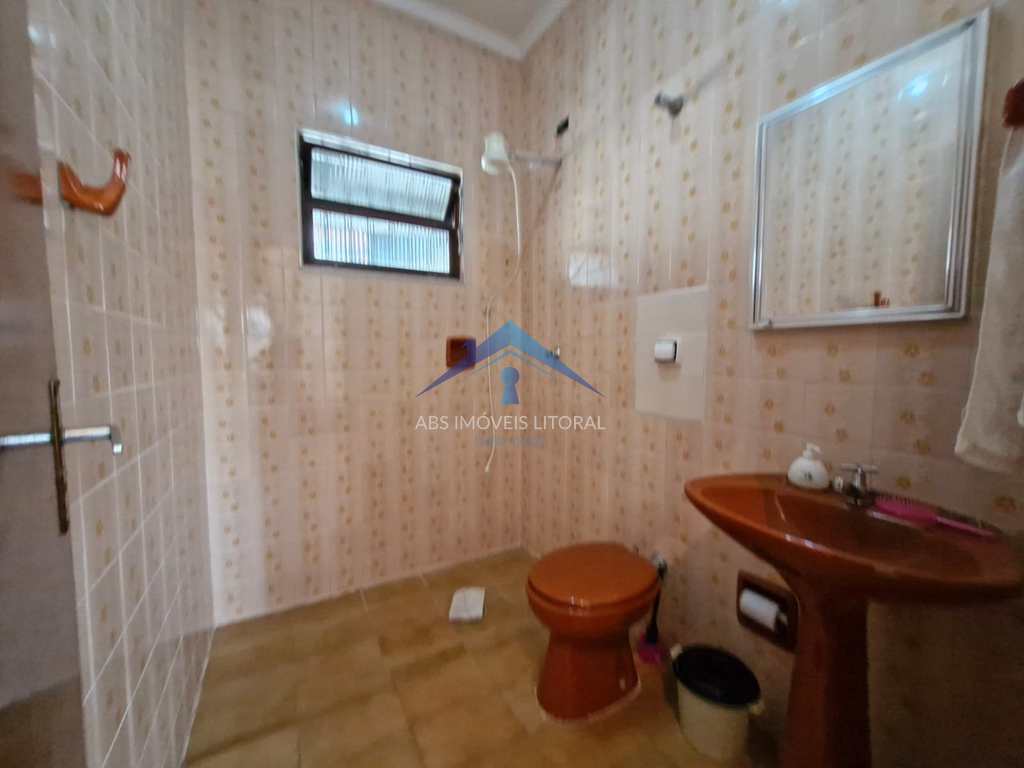 Casa em Praia Grande, no bairro Balneário Maracanã