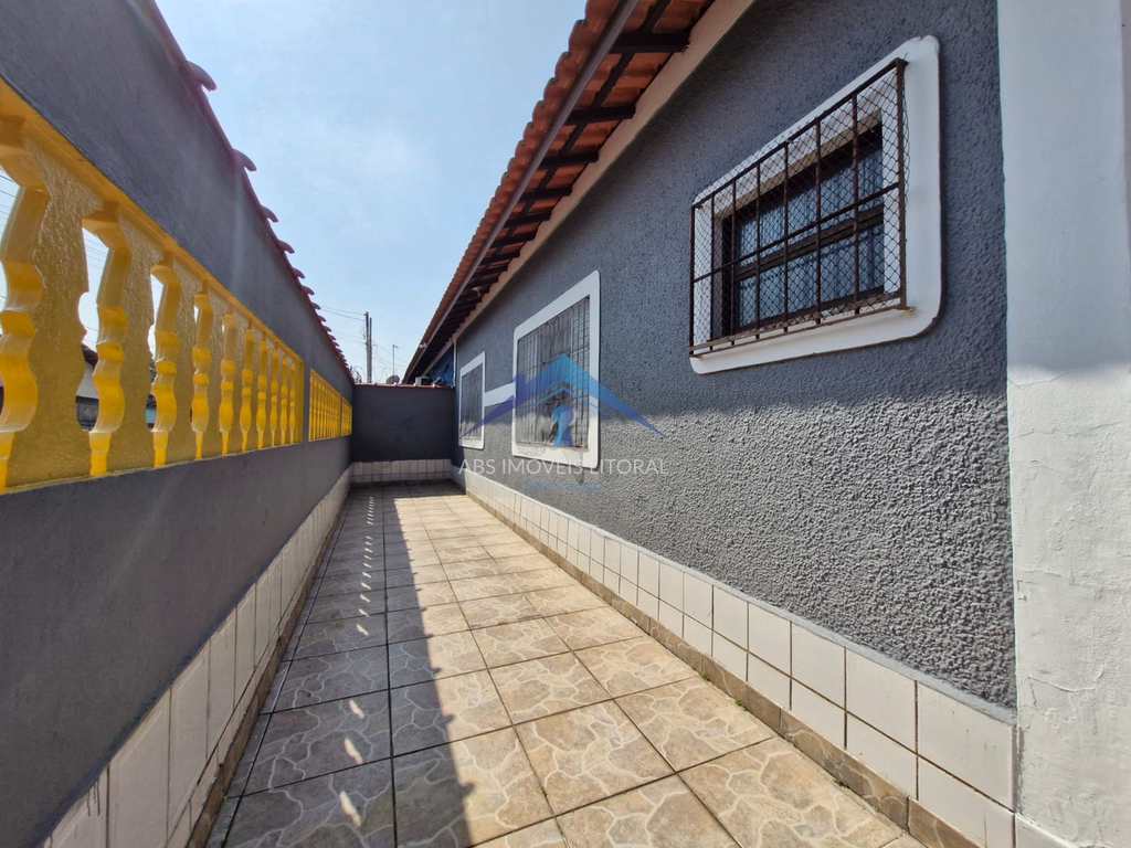 Casa em Praia Grande, no bairro Balneário Maracanã