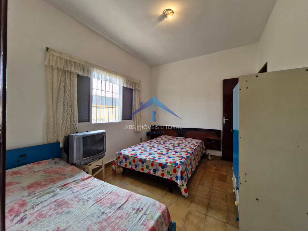 Casa em Praia Grande, no bairro Balneário Maracanã