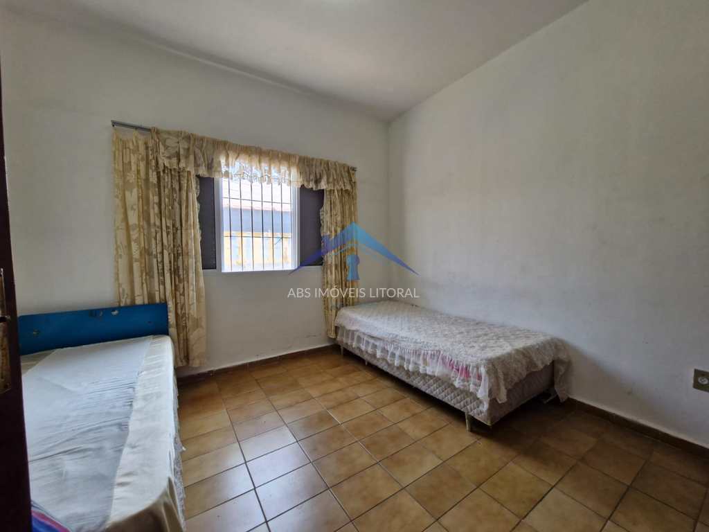Casa em Praia Grande, no bairro Balneário Maracanã