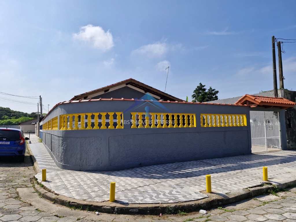 Casa em Praia Grande, no bairro Balneário Maracanã