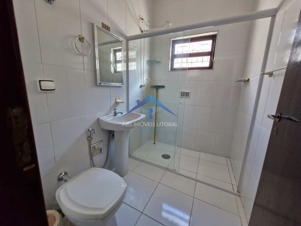 Casa em Praia Grande, no bairro Real