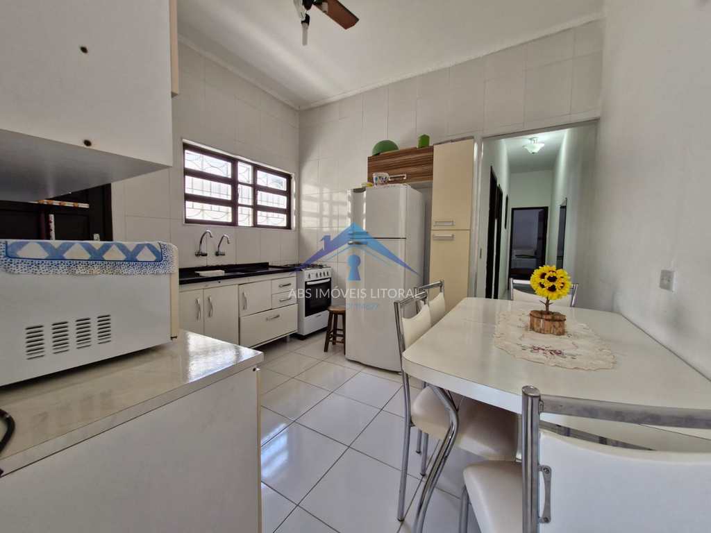 Casa em Praia Grande, no bairro Real