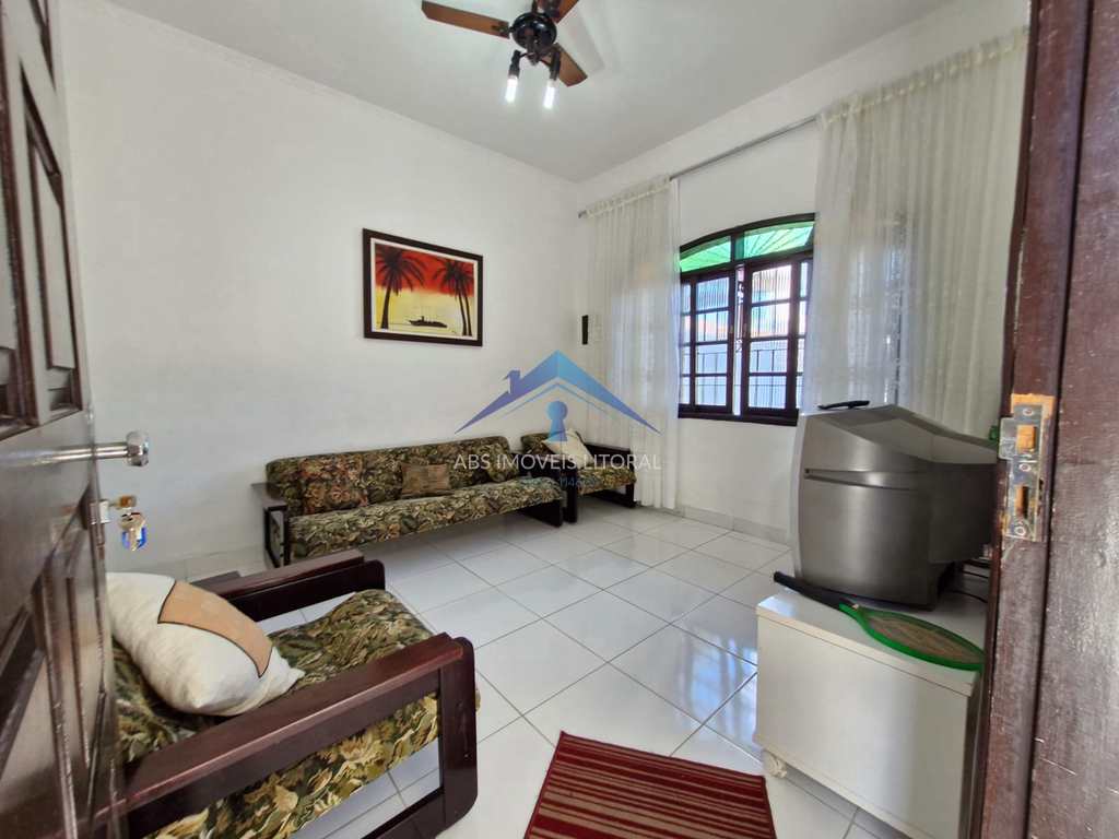 Casa em Praia Grande, no bairro Real