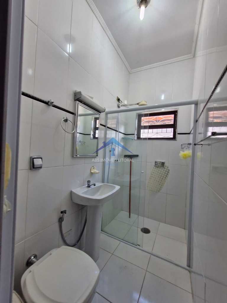 Casa em Praia Grande, no bairro Real