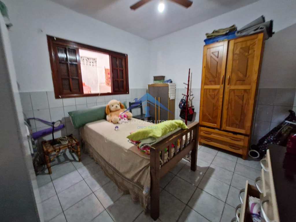 Casa em Praia Grande, no bairro Balneário Maracanã