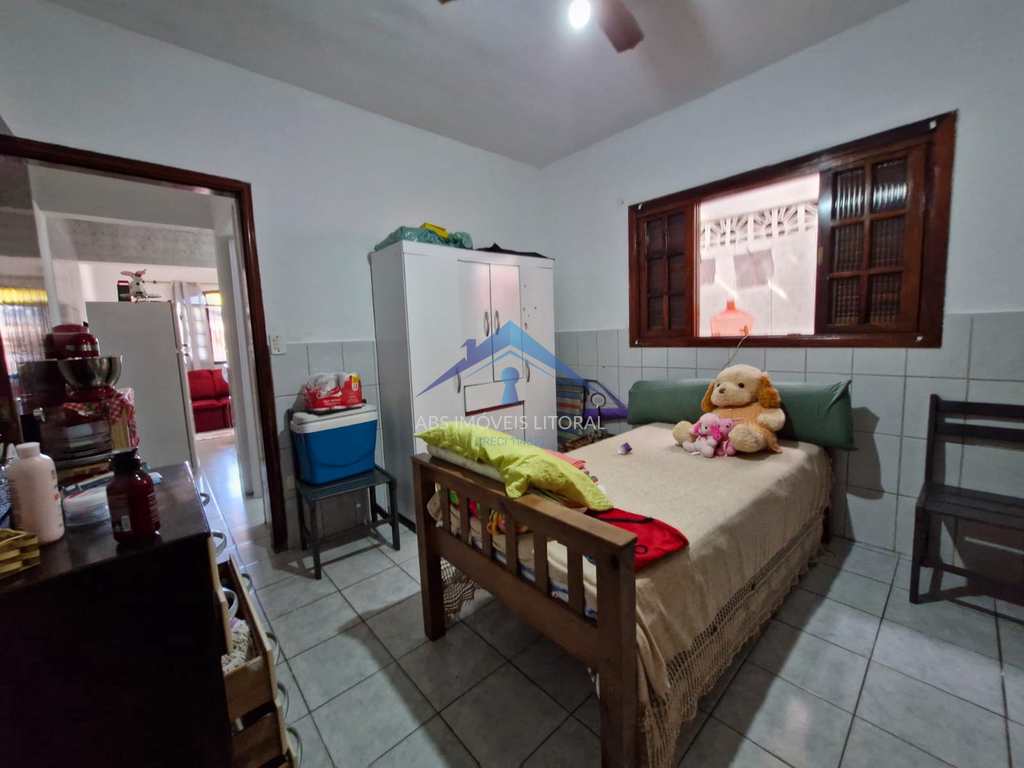 Casa em Praia Grande, no bairro Balneário Maracanã
