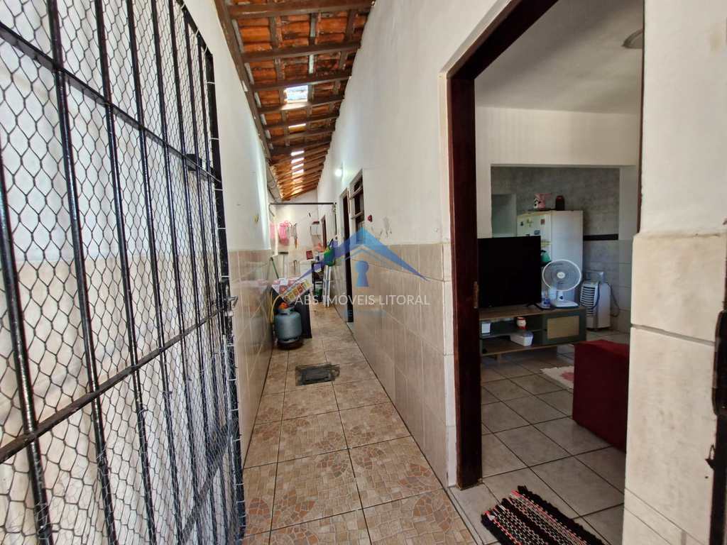 Casa em Praia Grande, no bairro Balneário Maracanã