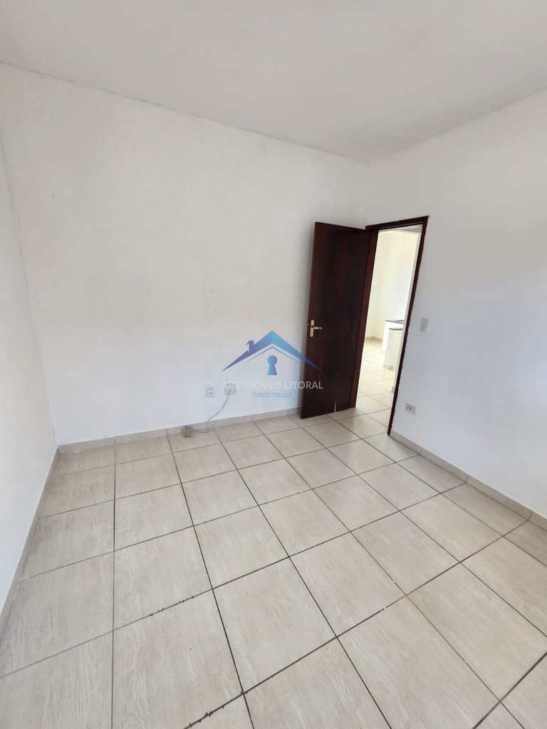 Casa em Praia Grande, no bairro Ribeirópolis