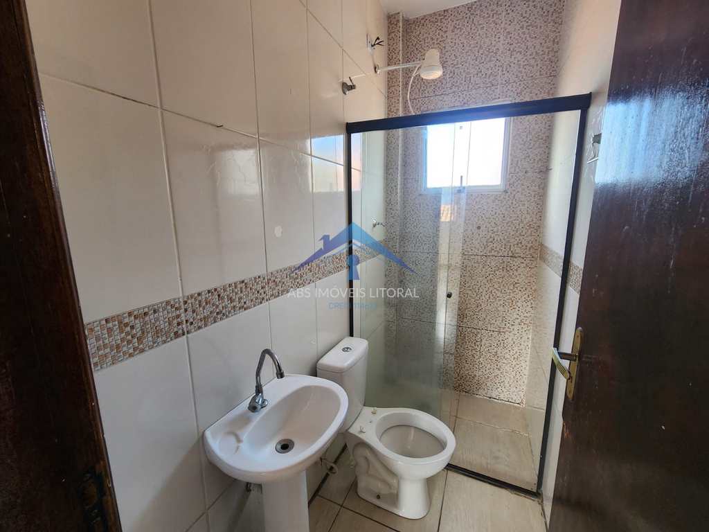 Casa em Praia Grande, no bairro Ribeirópolis