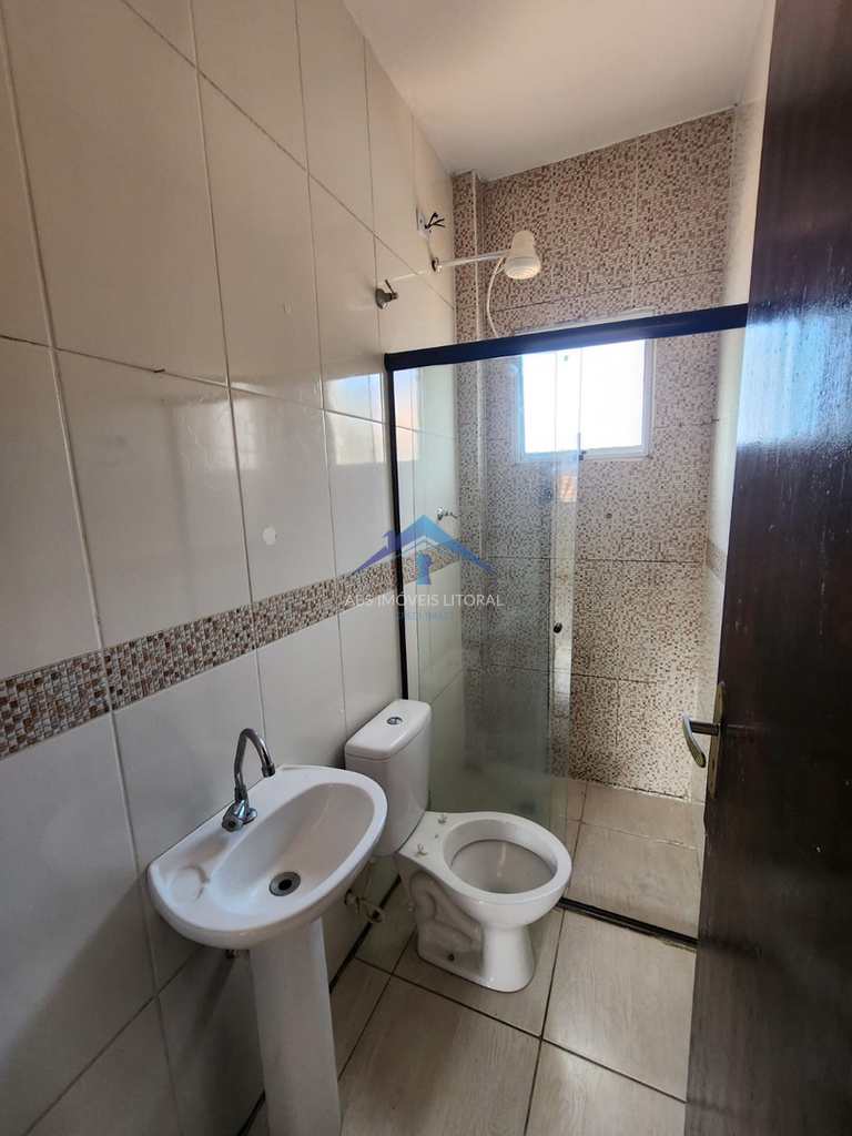 Casa em Praia Grande, no bairro Ribeirópolis