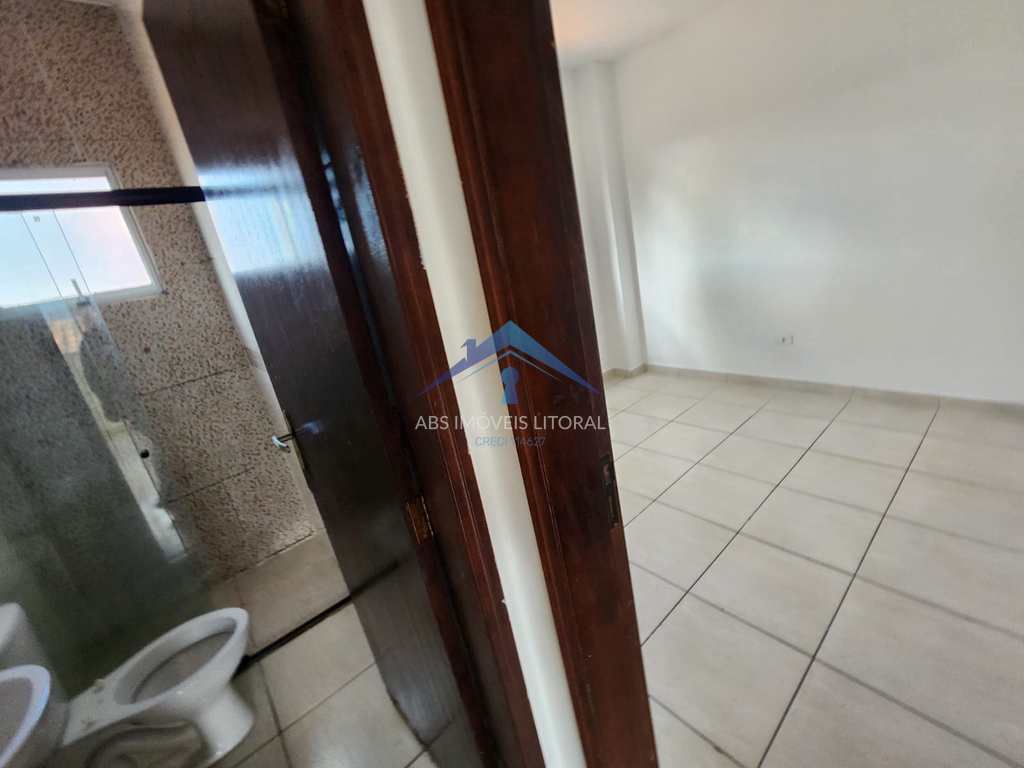 Casa em Praia Grande, no bairro Ribeirópolis