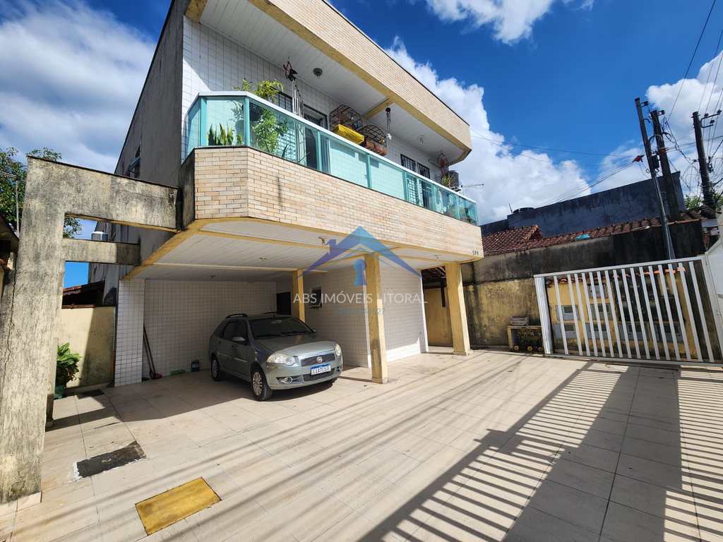 Casa em Praia Grande, no bairro Ribeirópolis