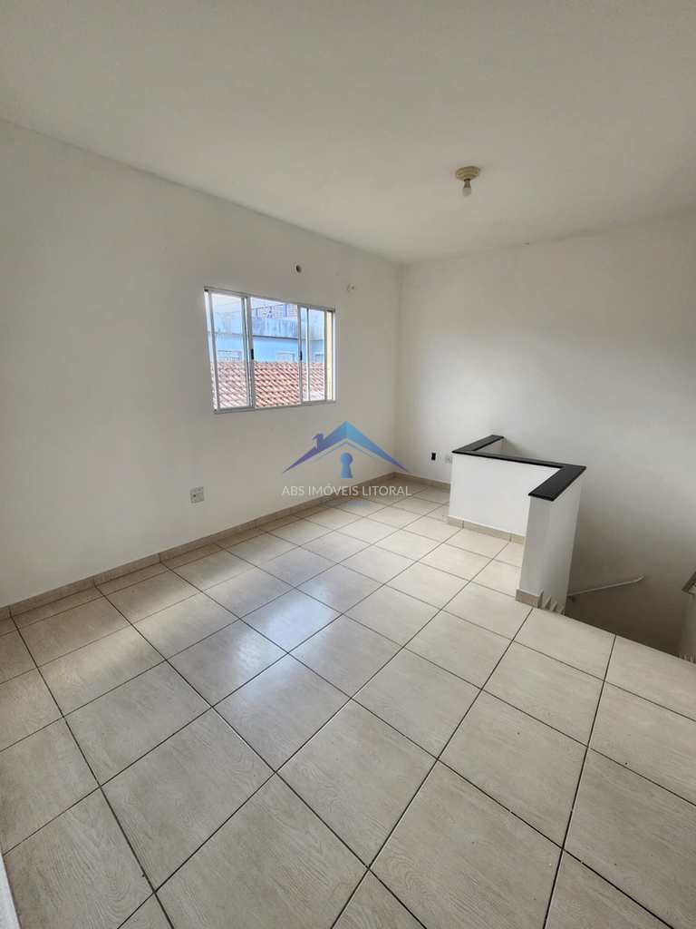 Casa em Praia Grande, no bairro Ribeirópolis