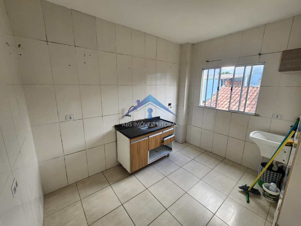 Casa em Praia Grande, no bairro Ribeirópolis