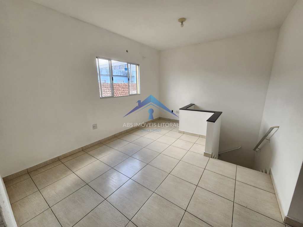 Casa em Praia Grande, no bairro Ribeirópolis