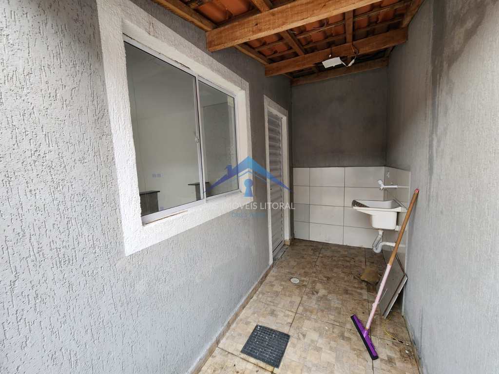 Casa em Praia Grande, no bairro Ribeirópolis