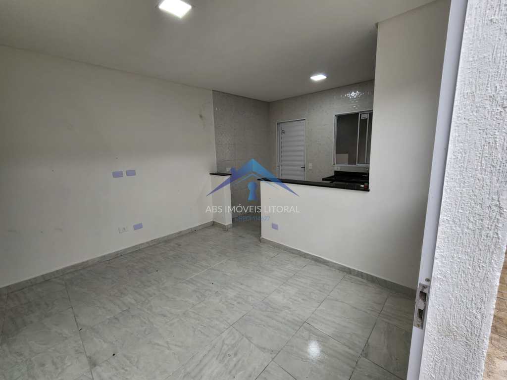 Casa em Praia Grande, no bairro Ribeirópolis