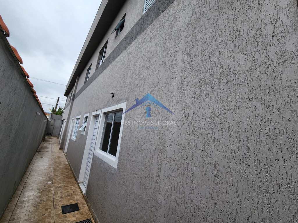 Casa em Praia Grande, no bairro Ribeirópolis